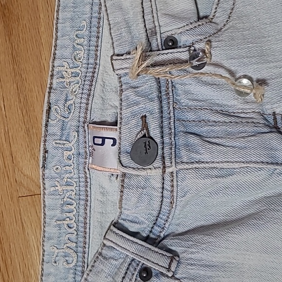 Industrial Cotton Jean Capris - Picture 2 of 4